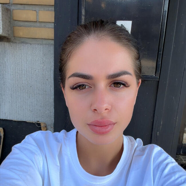 Babysitting job in Wemmel: Nicoleta Bianca