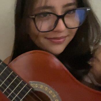 Niñera en Ambato: Abigail