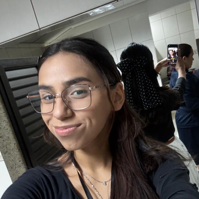 Babysitter in Carazinho: Lia