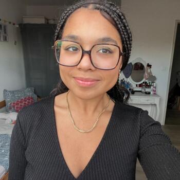 Babysitter in Nantes: Sara-Maelys