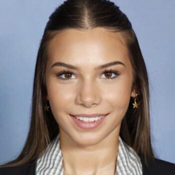 Babysitter Melbourne: Indiana Farrugia