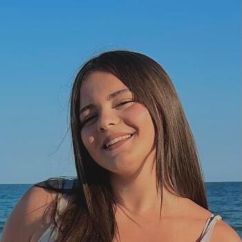 Babysitter in Puimisson: Zia