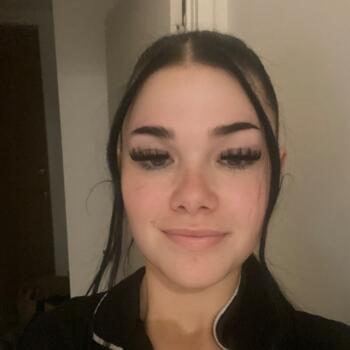 Babysitter in Hobart: Hayley