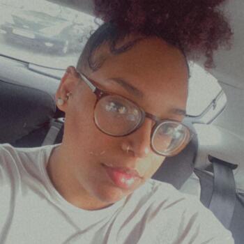 Babysitter em Amadora: Nicole