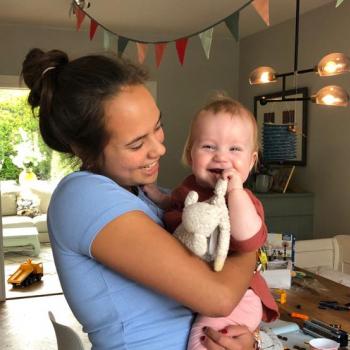 Babysitter Laren: Nona