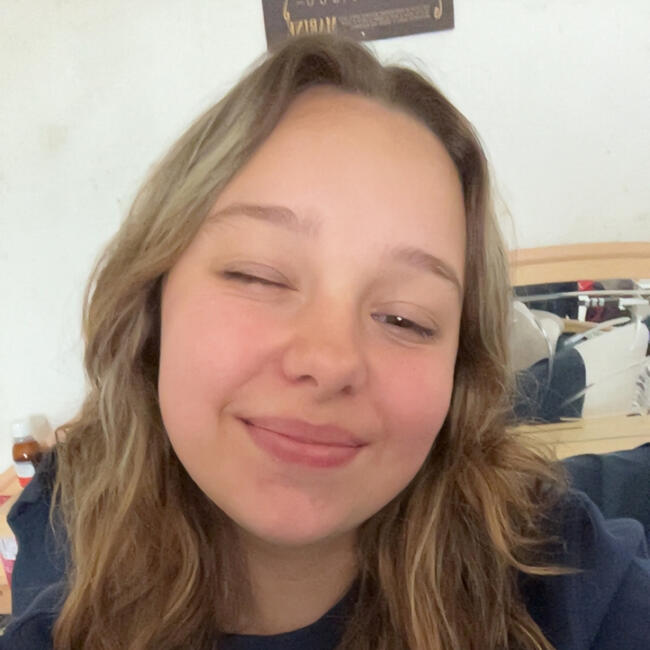 Babysitter in Waremme: Loreane