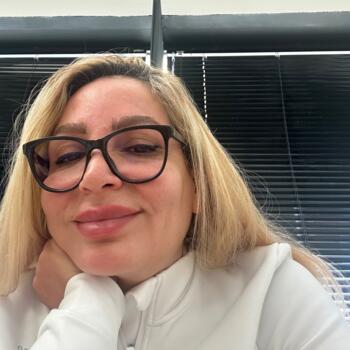 Babysitter in Marbella: Mina
