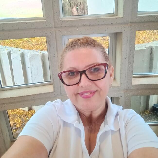 Babysitter in Guarulhos: Joana Darc