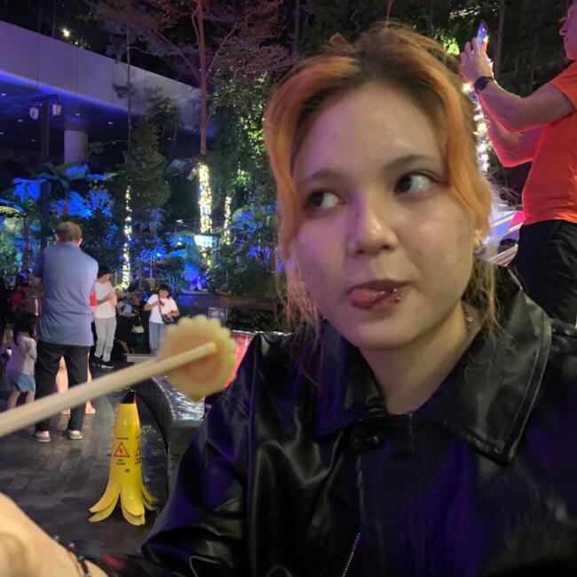Babysitter in Singapore Island: Keo