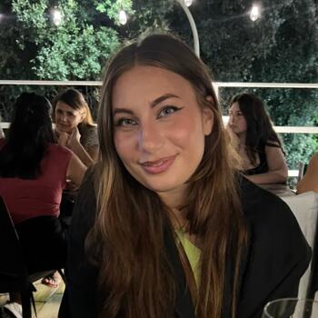 Babysitter in Sydney: Giulia