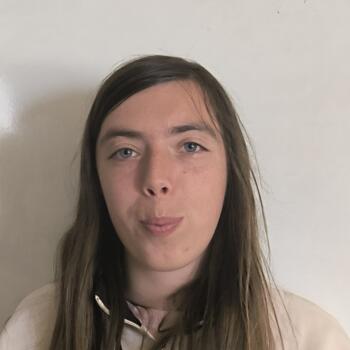 Babysitter in Valognes: Chloe