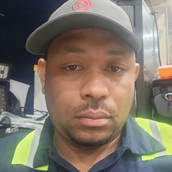 Babysitting job in Clarksville: babysitting job Winston