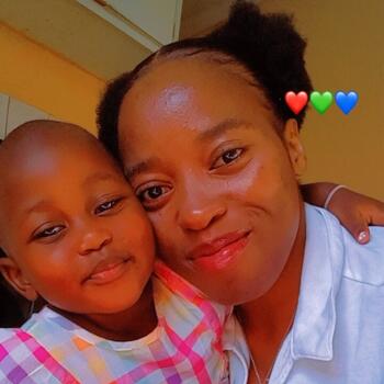 Babysitter in Newcastle: Maphiwe