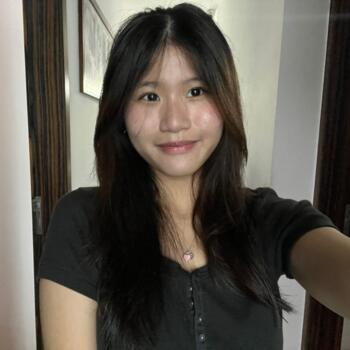 位于新加坡的临时保姆: Ashley