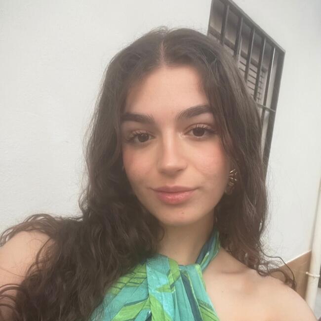 Canguro en Nerja: Elena