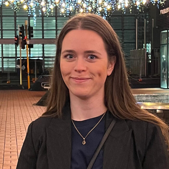 Babysitter in Auckland: Emma