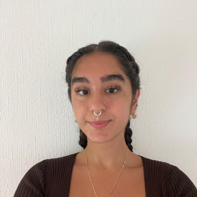 Babysitter in Genf: Laja