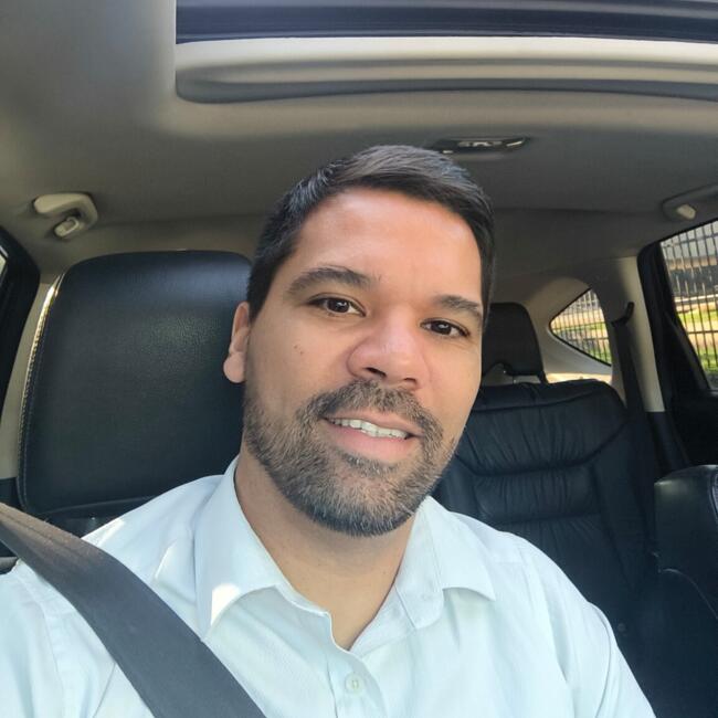 Babysitting job in São Paulo: Alziro