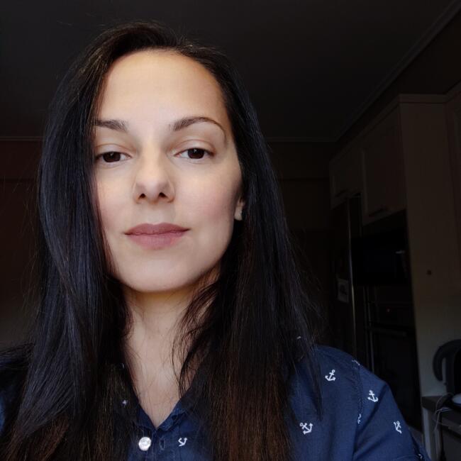 Babysitter in Chalcis: Elena