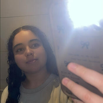 Babysitter in Sint-Jans-Molenbeek: Kamelia