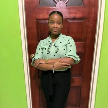 Babysitter in Kingston: Kimmoy