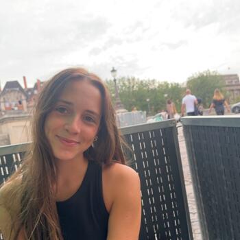 Babysitter in Neuilly-sur-Seine: Zoe