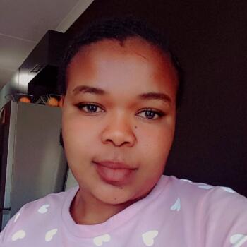 Babysitter in Cape Town: Ovayo