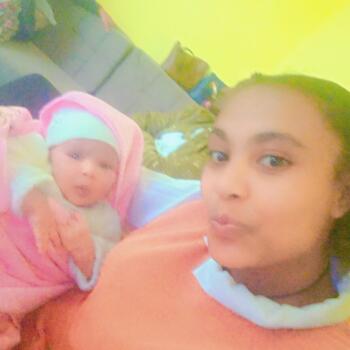 Job de babysitting în Hanu Conachi: job de babysitting Fasika