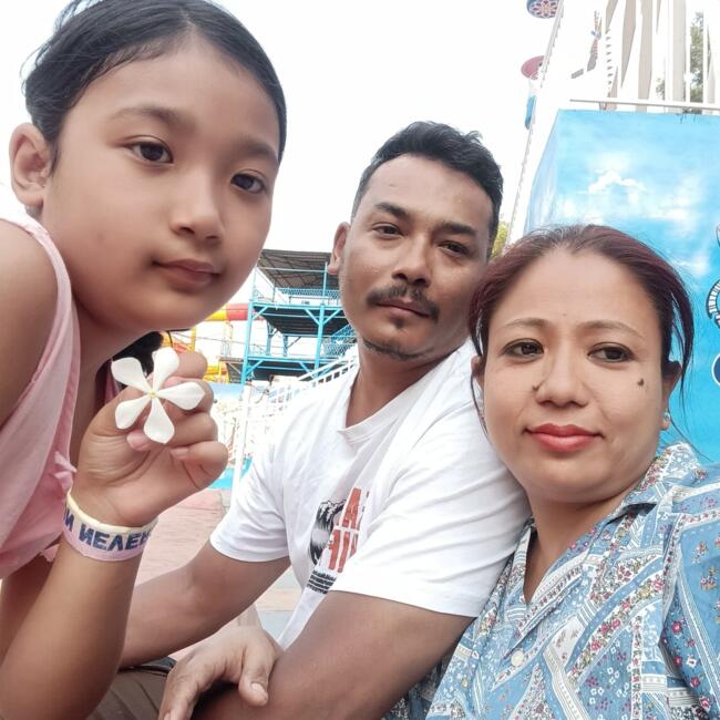 बंगलौर में बेबीसिटिंग की नौकरी: Debika