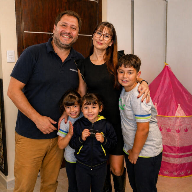 Babysitting job in Firmat: Pablo