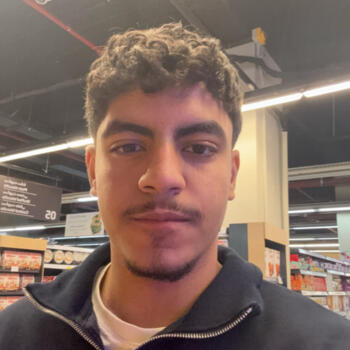 Babysitter in Le Grand-Saconnex: Omar