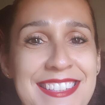 Babysitter in São Domingos de Rana: Renatta