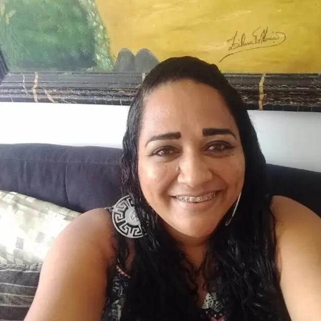 Babá em Caruaru: Silvania Schneider