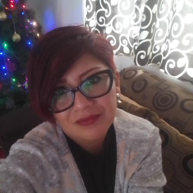 Niñera en San José Chavarría: Ana