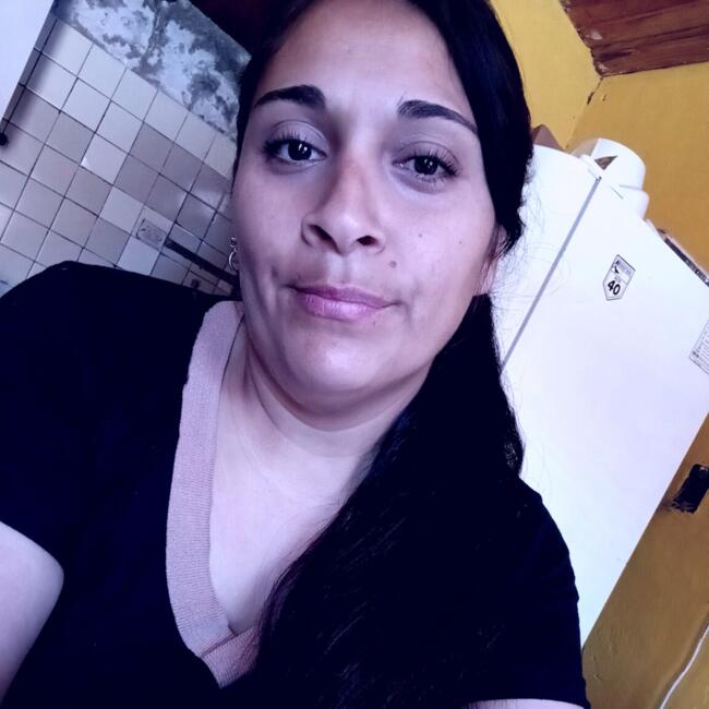 Niñera en Guernica: Leila soledad