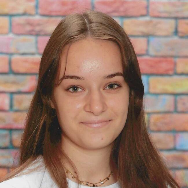 Babysitter in Les Herbiers: Sarah