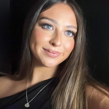 Babysitter in Blackrock: Lauren