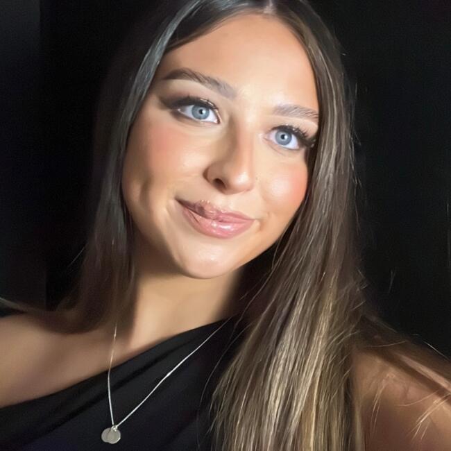 Babysitter in Blackrock: Lauren