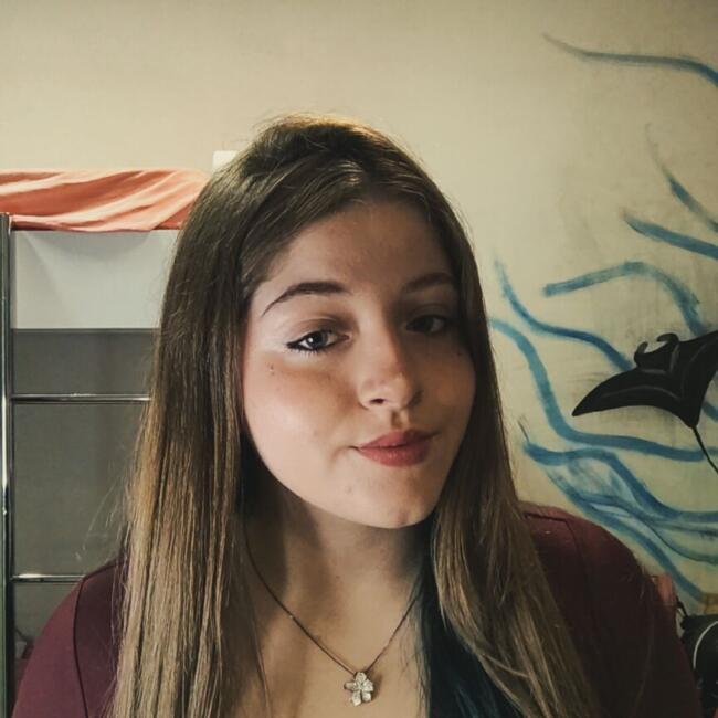 Babá em Tijucas: Anna Laura