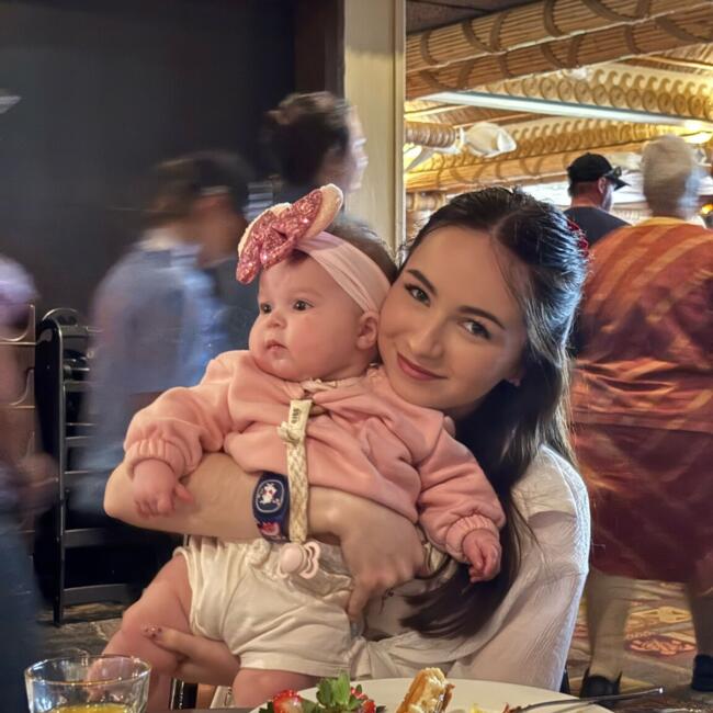 Babysitter in Winchester: Darcey
