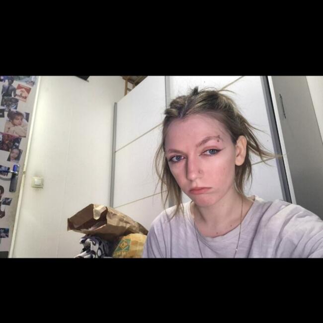 Babysitter in Saint-Priest: Angelina