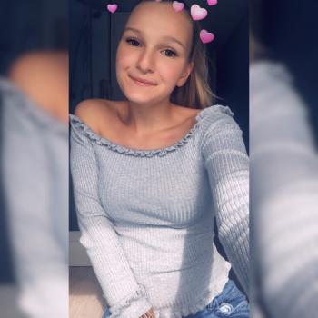 Baby-sitter in Charleroi: Lena