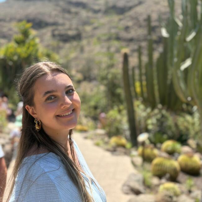 Babysitter in 's-Gravenzande: Anouk