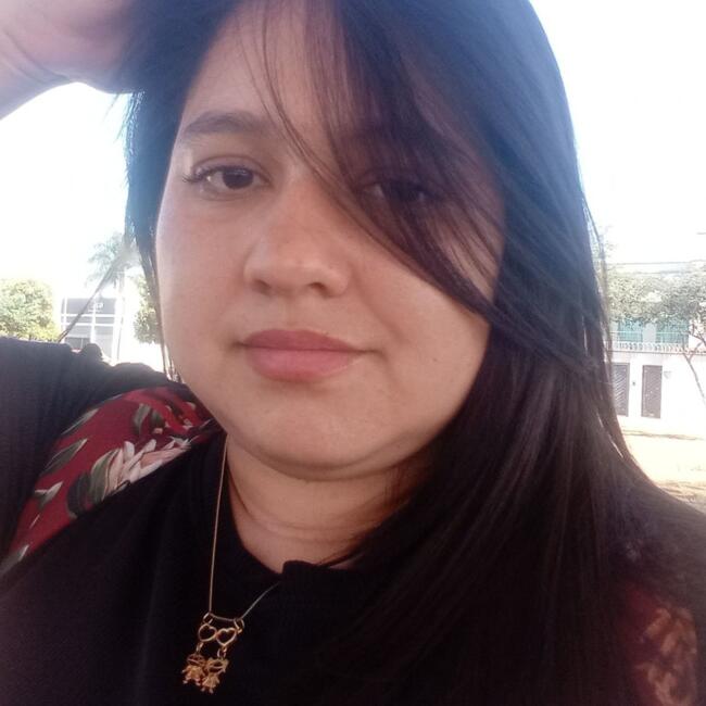 Babá em Goiânia: Katherine