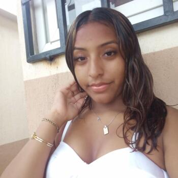 Niñera Panamá: Yonarys