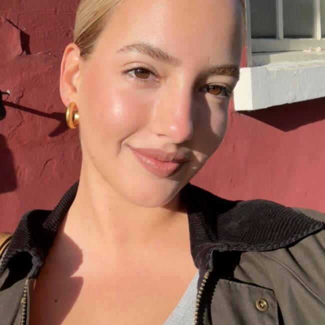 Babysitter in York: Ines