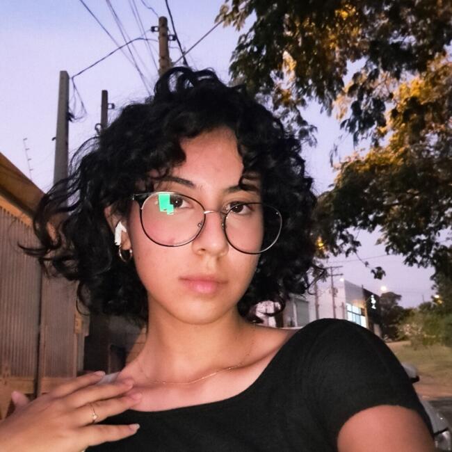 Babysitter in Jundiaí: Yanni