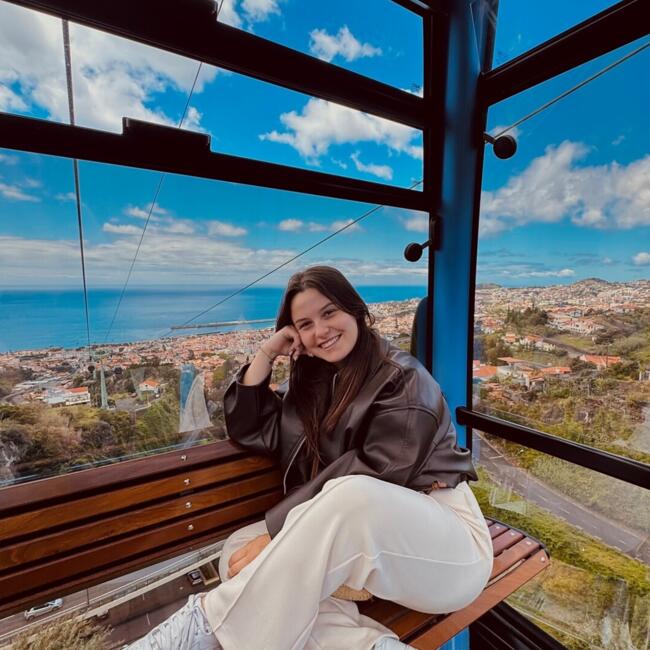 Babysitter in Atães: Beatriz