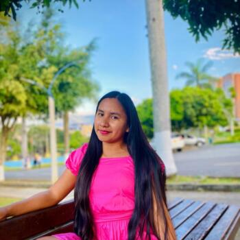 Niñera en Medellín: LUCIANDRA LUCIANY