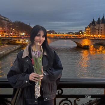 Babysitter Ermesinde: Lara